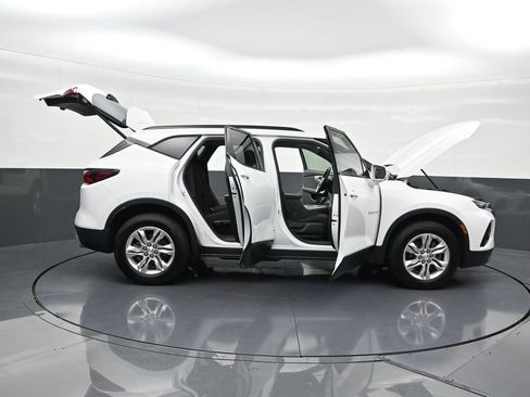 Used 2020 Chevrolet Blazer LT image 35