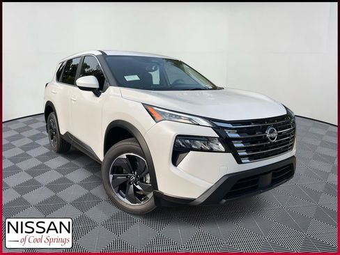 New 2026 Nissan Rogue SV AWD/4WD image 1