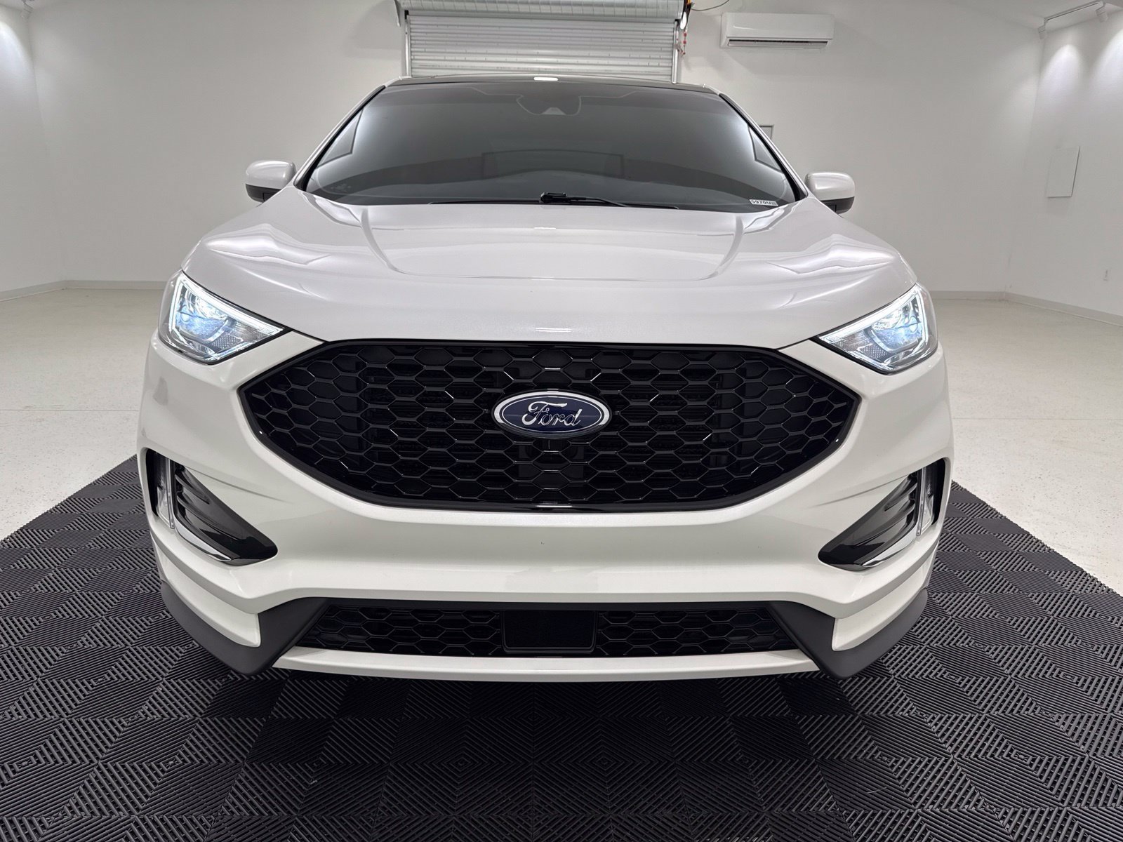 Used 2022 Ford Edge ST-Line AWD/4WD image 2