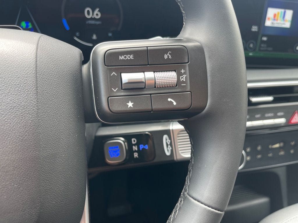 Used 2026 Hyundai Palisade Limited AWD/4WD image 18