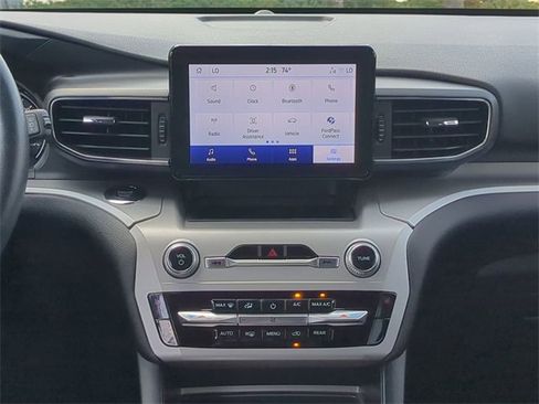 Used 2023 Ford Explorer XLT w/ Equipment Group 202A image 18