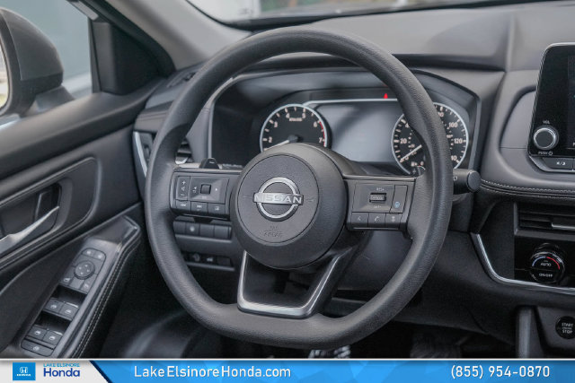 Used 2024 Nissan Rogue SV FWD image 22