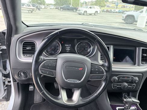 Used 2021 Dodge Charger SXT w/ Leather Interior Group RWD image 20