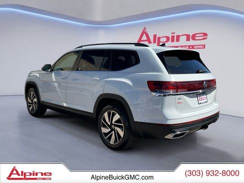Used 2025 Volkswagen Atlas SE FWD image 3
