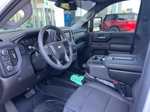Used 2026 Chevrolet Silverado 2500 Custom w/ Custom Value Package AWD/4WD image 4