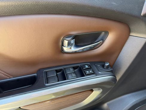 Used 2018 Nissan Titan Platinum Reserve w/ Platinum Utility Package image 14