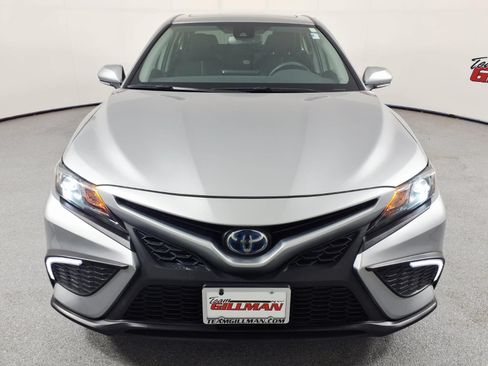 Used 2023 Toyota Camry SE w/ Audio Upgrade Package FWD image 2