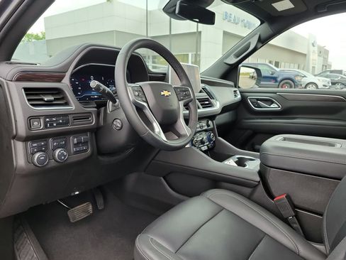 Used 2024 Chevrolet Tahoe LT w/ Luxury Package AWD/4WD image 21