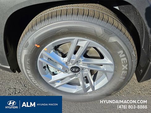 New 2026 Hyundai Tucson SE image 18