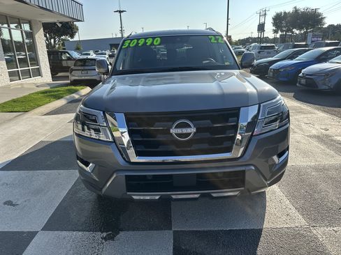 Used 2022 Nissan Armada SL RWD image 2