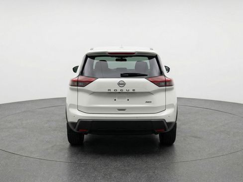 Used 2025 Nissan Rogue SV FWD image 7