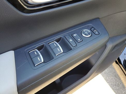 Used 2025 Honda CR-V EX-L image 23