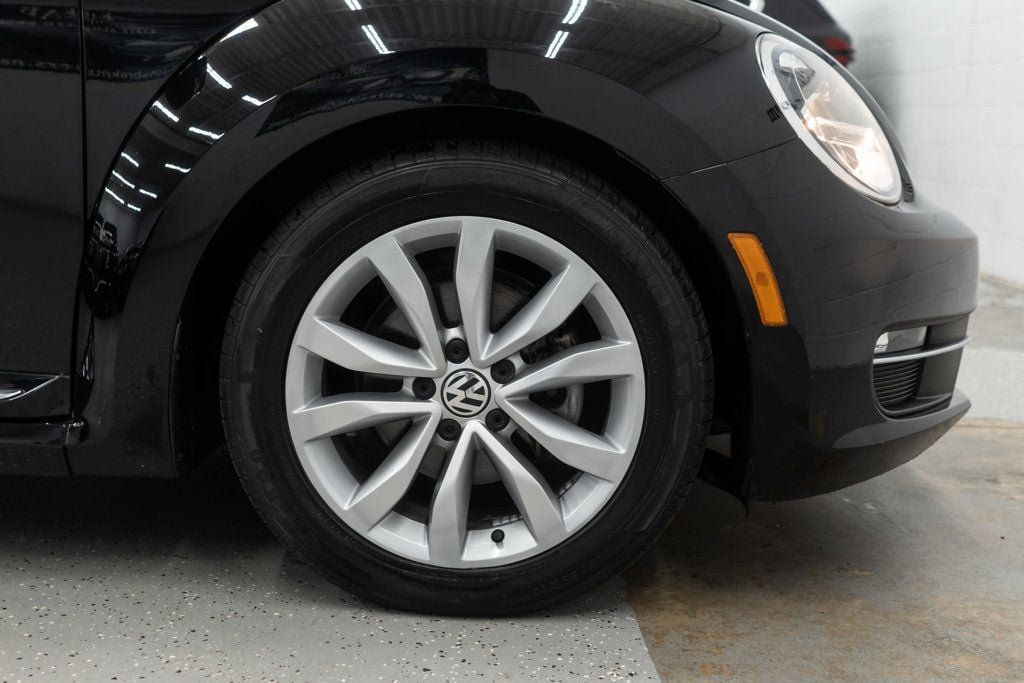 Used 2013 Volkswagen Beetle TDI FWD image 27