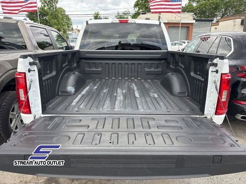 Used 2022 Ford F150 XLT image 20