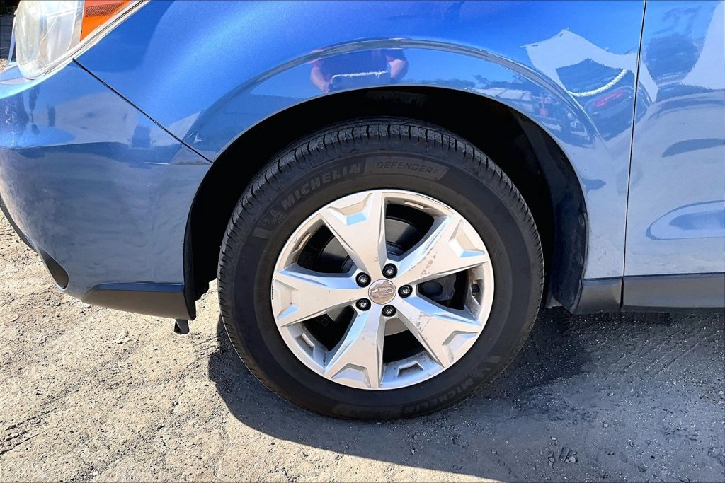 Used 2015 Subaru Forester 2.5i w/ Alloy Wheel Package AWD/4WD image 7