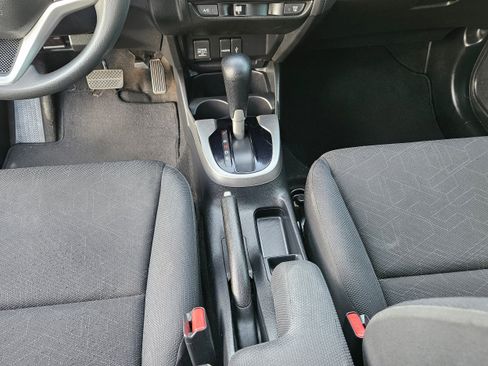 Used 2015 Honda Fit EX image 17