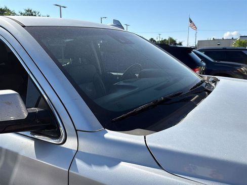 Used 2019 Chevrolet Suburban LT AWD/4WD image 4