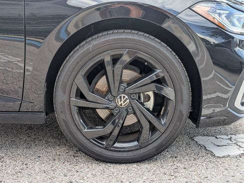 Certified 2026 Volkswagen Jetta SE w/ Black Wheel Package FWD image 11
