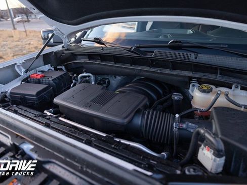 Used 2022 GMC Sierra 1500 AT4 w/ AT4 Premium Package image 33