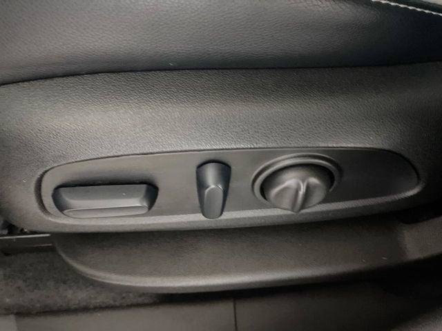 Certified 2024 GMC Terrain SLT AWD/4WD image 29