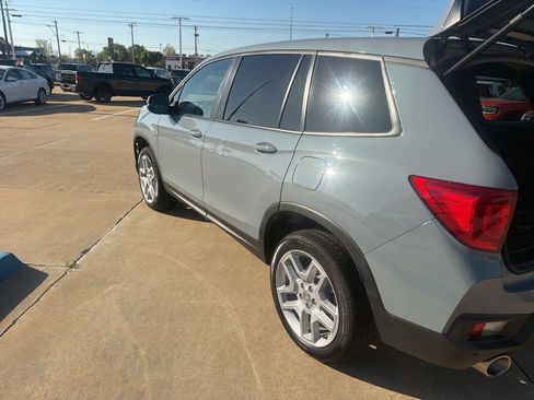 Used 2024 Honda Passport EX-L image 19