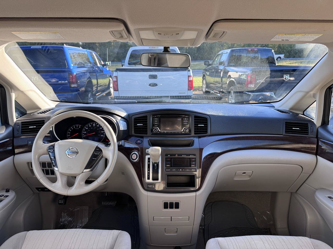 Used 2017 Nissan Quest SV FWD image 17