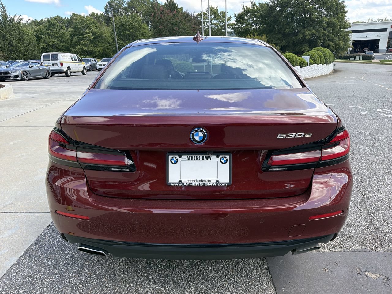 Used 2023 BMW 530e w/ Premium Package RWD image 12