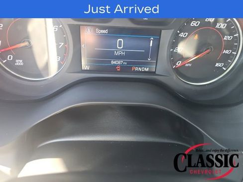 Used 2021 Chevrolet Camaro LT image 20