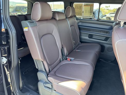 Used 2025 Volkswagen ID. Buzz Pro S image 37