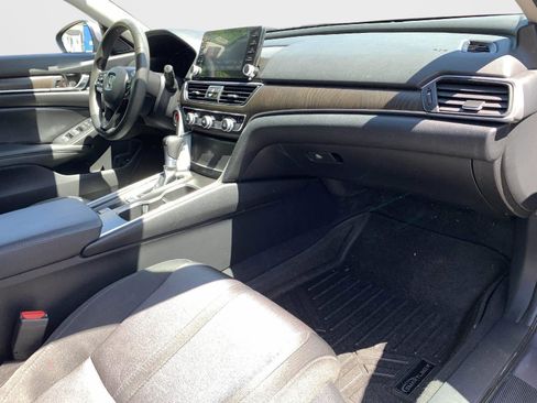 Used 2019 Honda Accord EX image 43