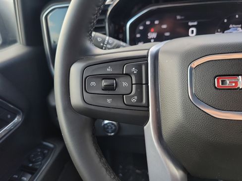 Used 2024 GMC Sierra 1500 Elevation image 19