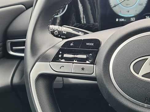 Used 2025 Hyundai Elantra SEL image 26