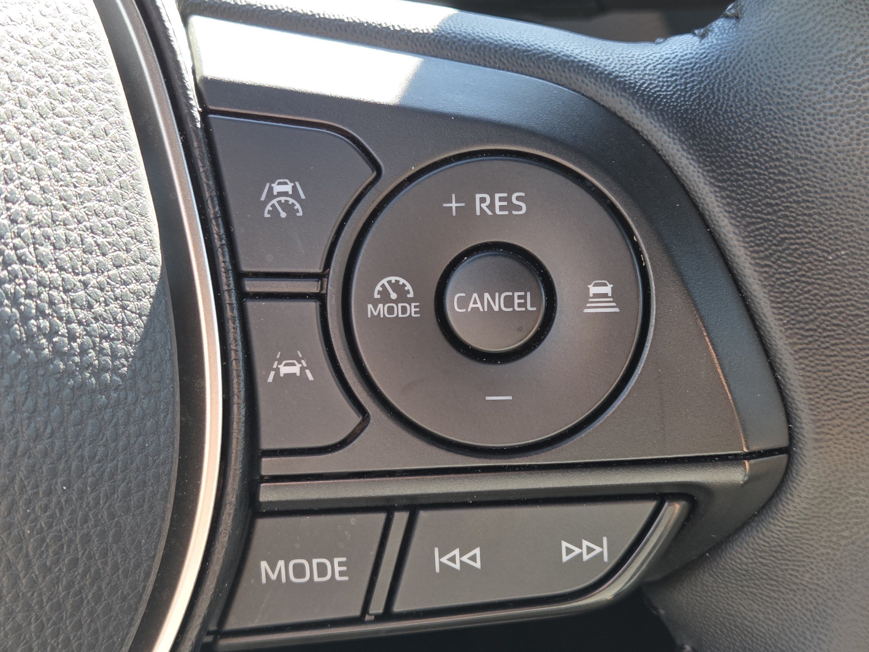 Certified 2026 Toyota Corolla SE AWD/4WD image 14