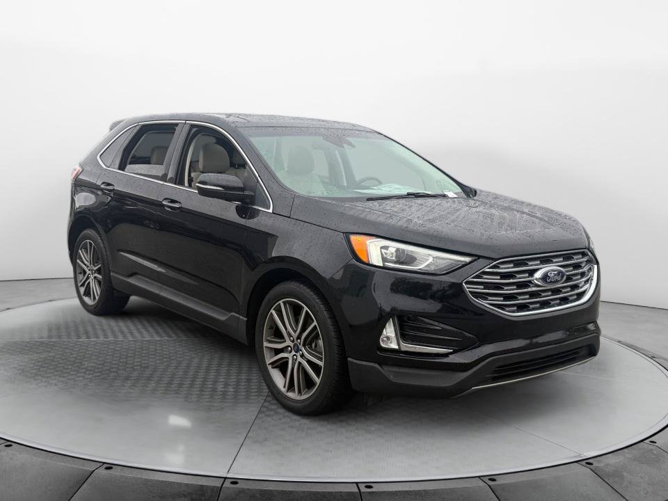 Used 2019 Ford Edge Titanium w/ Cold Weather Package AWD/4WD image 1