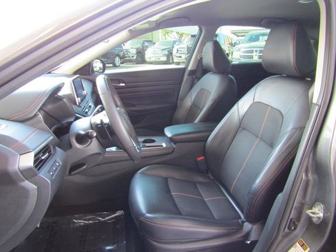 Used 2022 Nissan Altima 2.5 SR image 8