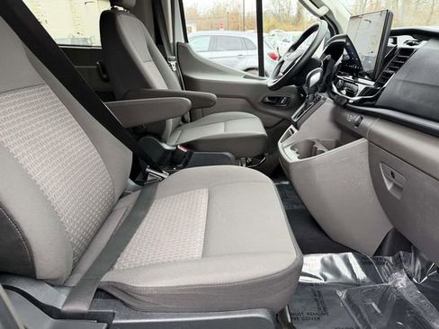 Used 2023 Ford Transit 350 XLT image 9
