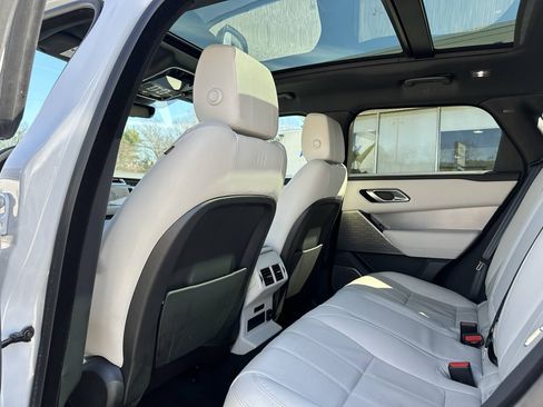 Used 2021 Land Rover Range Rover Velar R-Dynamic S AWD/4WD image 17