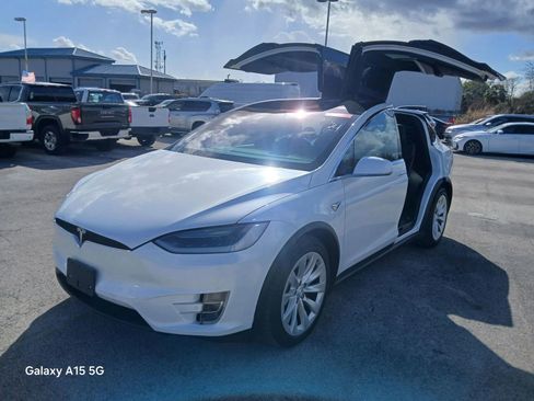 Used 2017 Tesla Model X 100D image 19