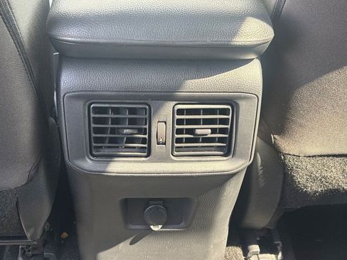 Used 2025 Toyota RAV4 LE AWD/4WD image 14