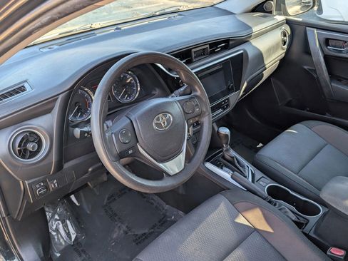 Used 2019 Toyota Corolla LE w/ Carpet Mat Package (TMS) image 5