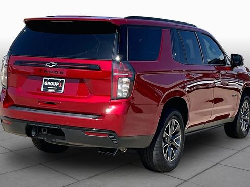 Used 2024 Chevrolet Tahoe Z71 w/ Luxury Package AWD/4WD image 11