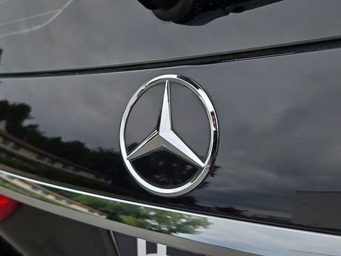 Used 2018 Mercedes-Benz E 63 AMG S image 31