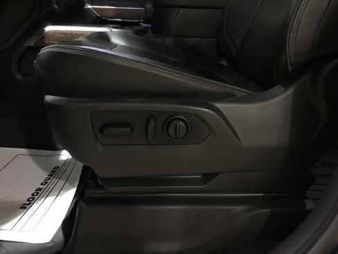 Used 2022 Chevrolet Silverado 2500 High Country w/ Technology Package image 33