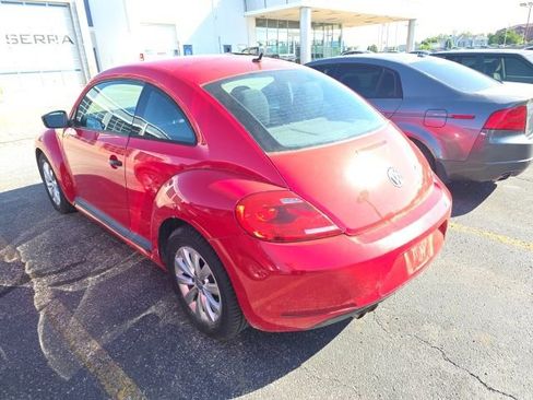 Used 2013 Volkswagen Beetle 2.5 FWD image 2