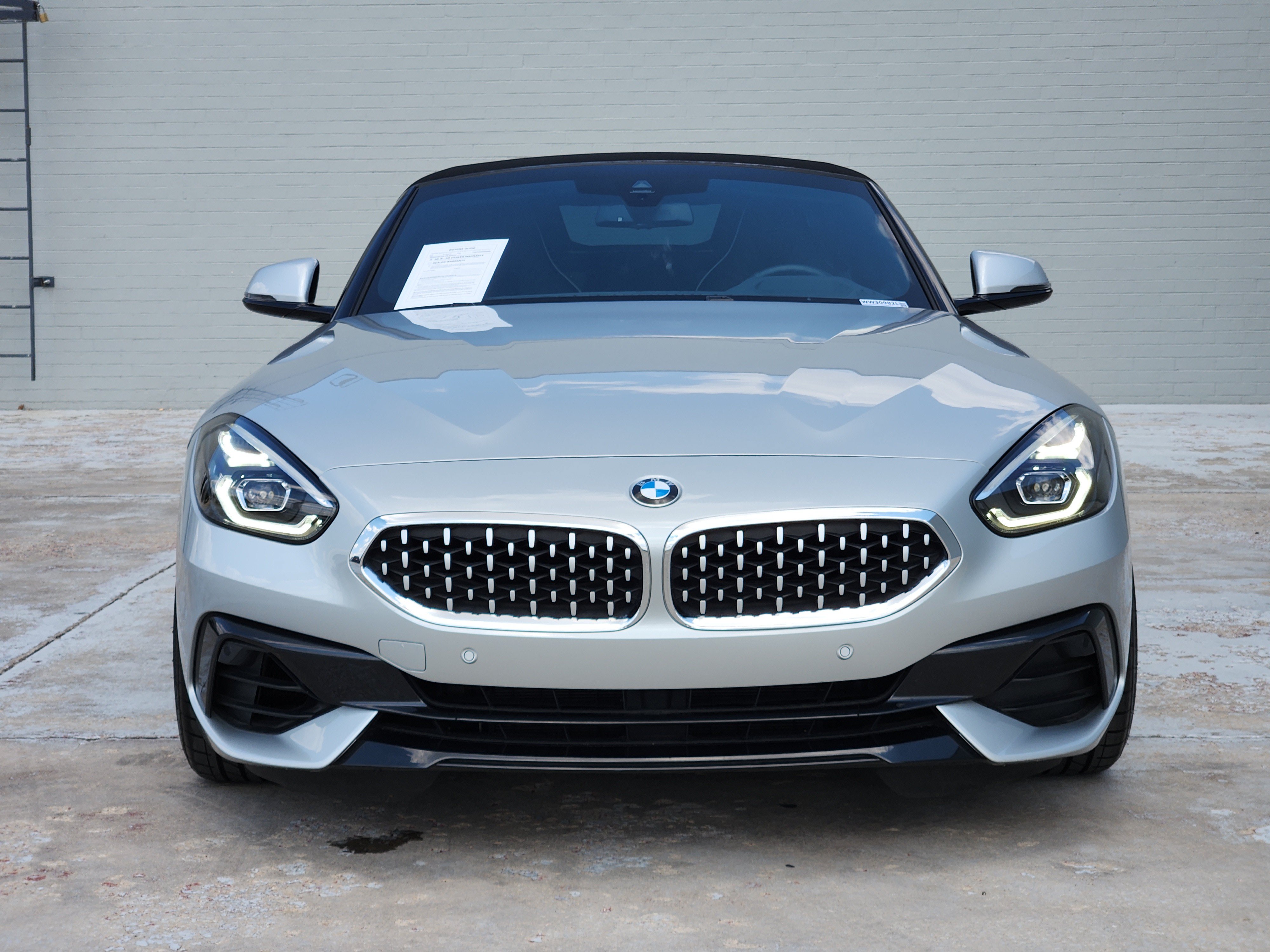 Used 2019 BMW Z4 sDrive30i w/ Executive Package RWD image 2
