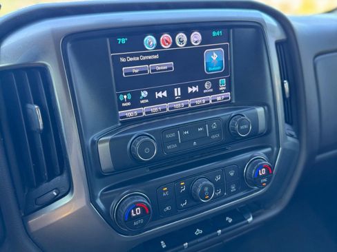 Used 2018 Chevrolet Silverado 1500 LT w/ Texas Edition image 9