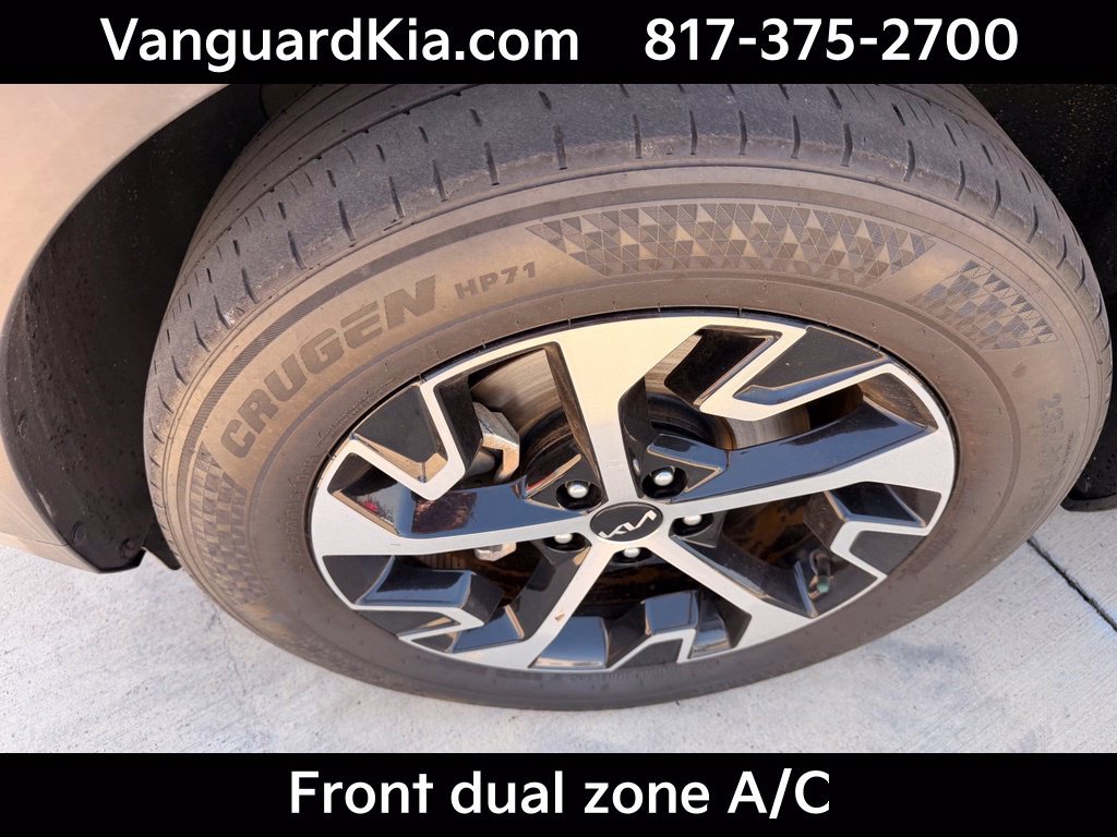 Certified 2025 Kia Sportage EX AWD/4WD image 8