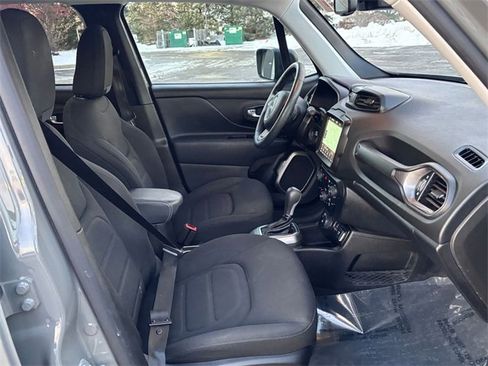 Used 2022 Jeep Renegade Latitude w/ Convenience Group image 29