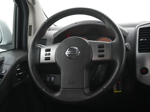 Used 2011 Nissan Frontier PRO-4X w/ Pro-4x Luxury Pkg AWD/4WD image 17