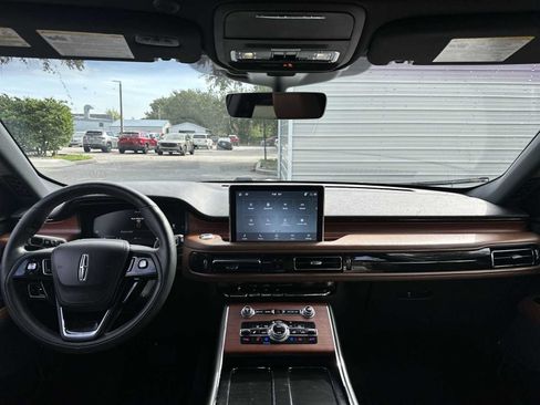 Used 2023 Lincoln Aviator Reserve w/ Equipment Group 201A RWD image 14